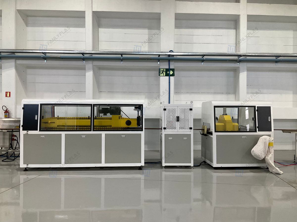 hauling and cutting system wpc profile extrusion line fanlyplas 258201