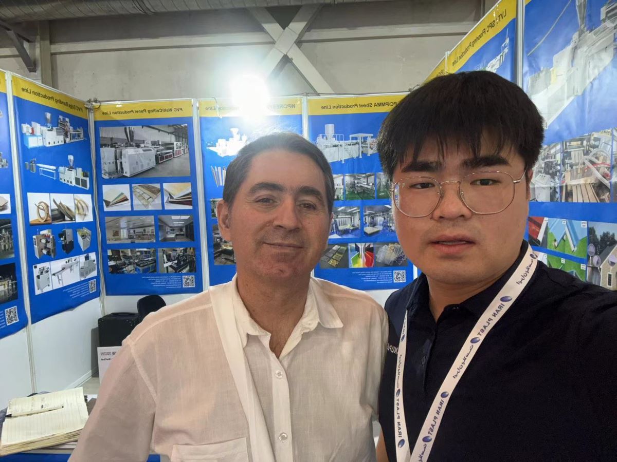 on site photos of the iran plast 2024 fanlyplas booth 31