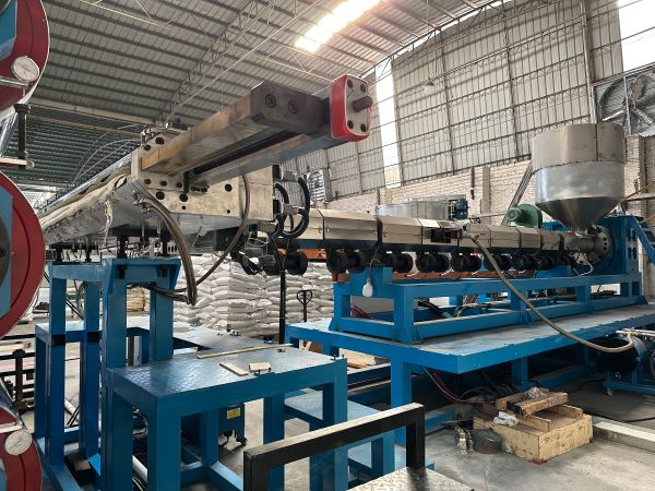 pe pp sheet extrusion line extruder fanlyplas 11